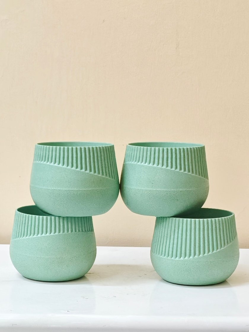 Earth-Friendly Oreo 4 inch small pots Celeste color