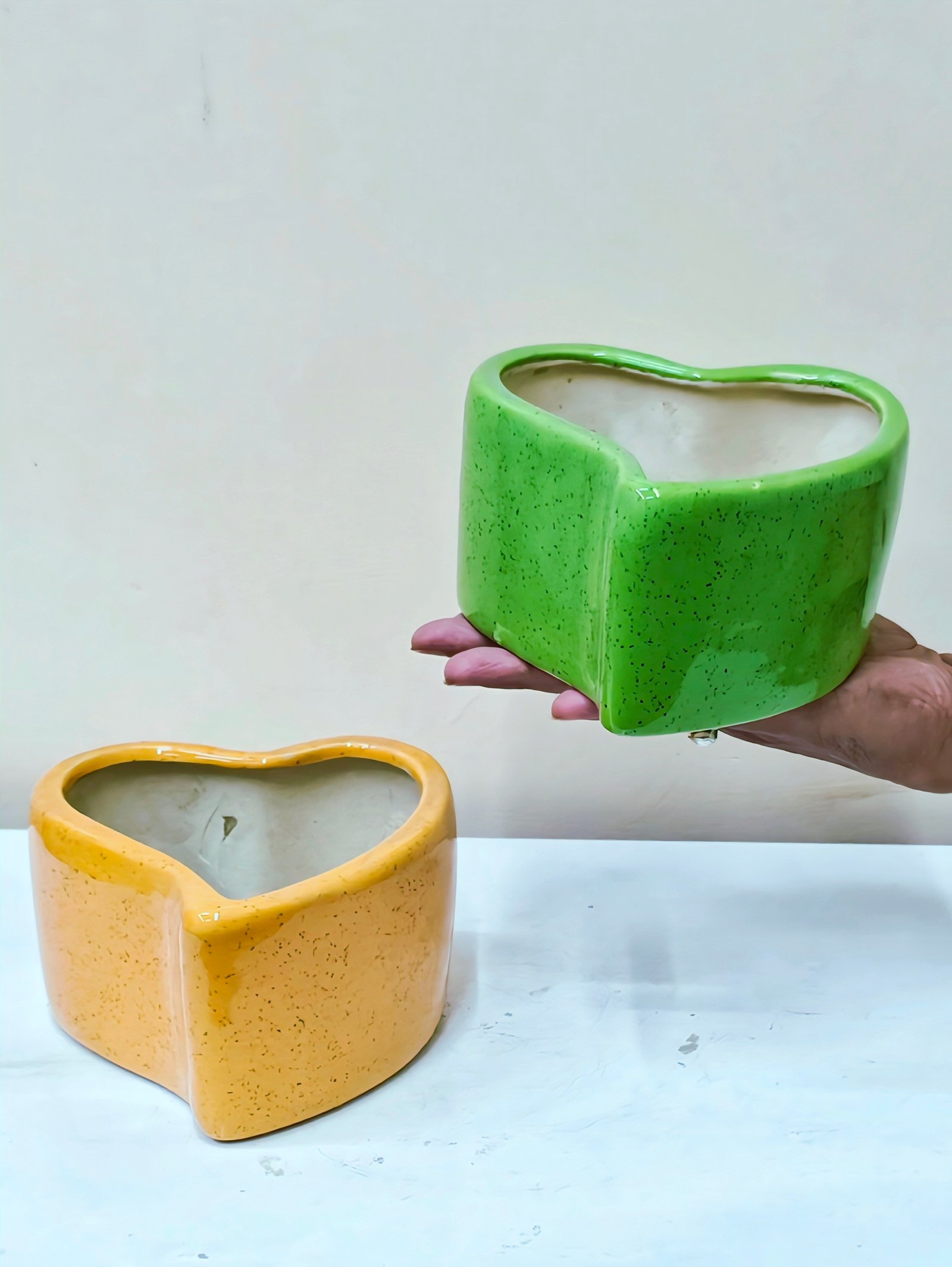 Heart Design Ceramic Planter Pot 1 pic